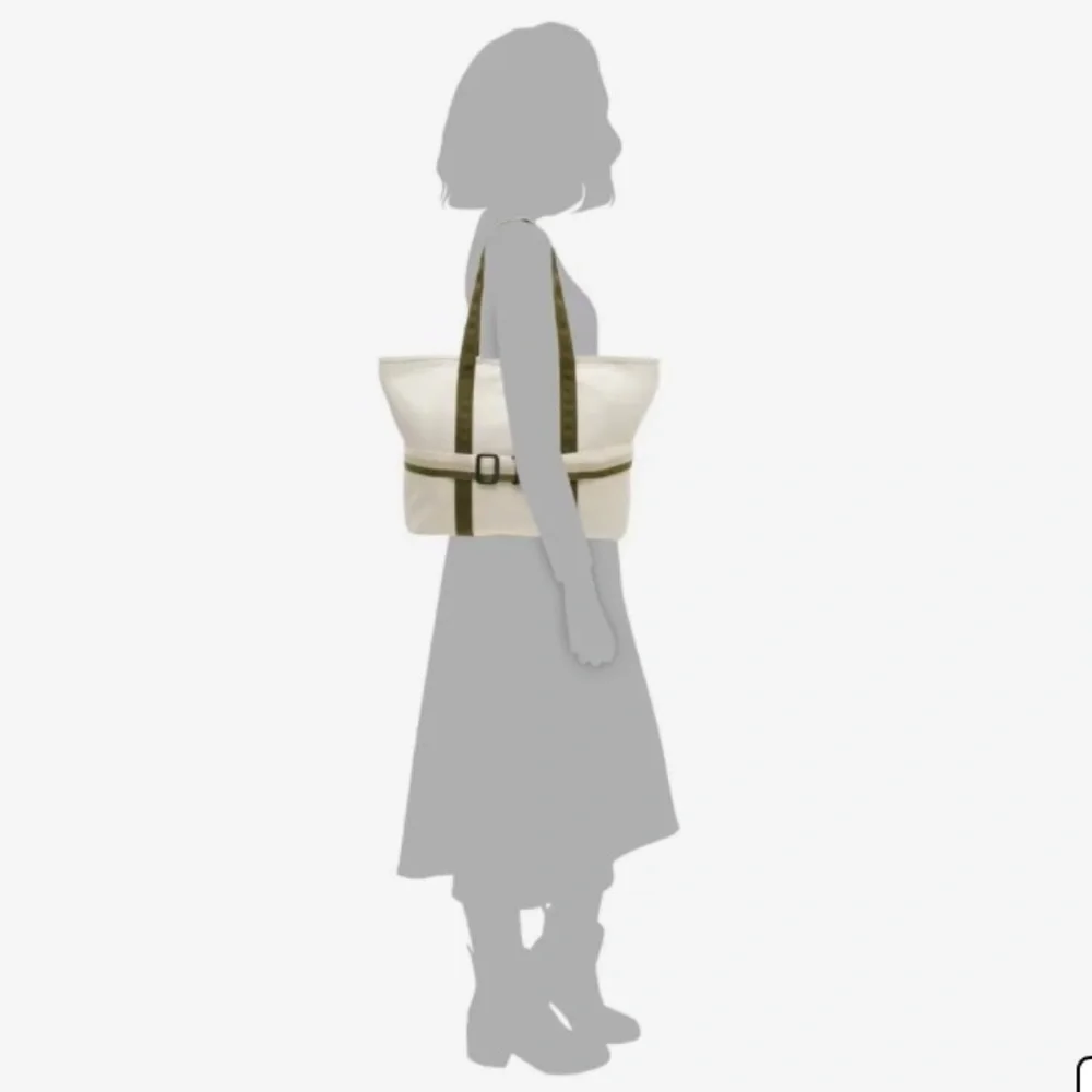 NWOT Stylish Cream Canvas Tote with Travel Band/Ivory & Green